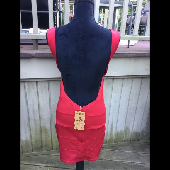 Korean Red exotic bandage style mini. Low back - Picture 2 of 7